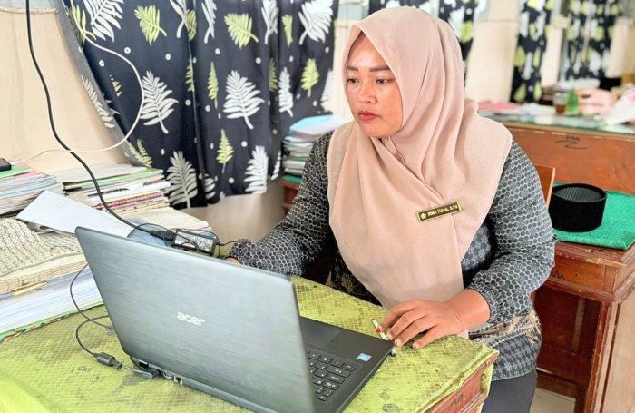 Ibu Irma Yulia, S.Pd Tetap Semangat Ikuti Pembelajaran PPG Batch 3 Guru Madrasah