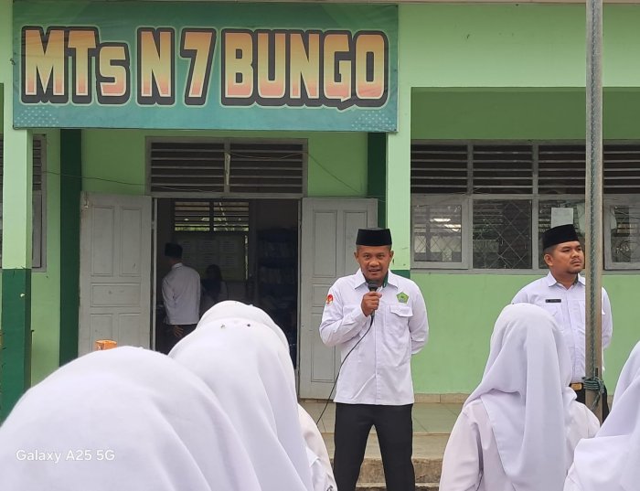 Kamad MTsN 7 Bungo Tekankan Kesiapan TKA dan Dorong Siswa Kelas IX Ikuti Seleksi Nasional Madrasah Unggulan