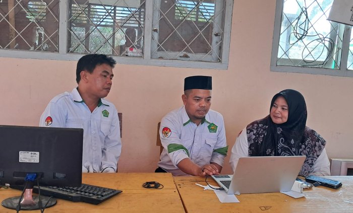 Guru Profesional Penentu Masa Depan Bangsa, Guru MTsN 7 Bungo Siap Hadapi UKin PPG dengan Semangat Kolaborasi