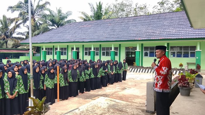 MTsN 7 Bungo Semarakkan Peringatan Isra Mikraj Nabi Muhammad SAW 1447 H dengan Berbagai Lomba Keagamaan