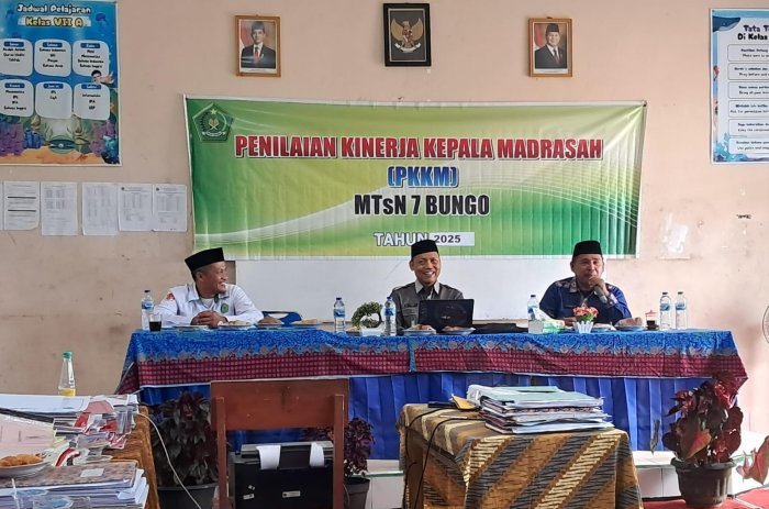 PKKM MTsN 7 Bungo Jadi Ajang Evaluasi Sekaligus Silaturahmi dengan Pengawas Madrasah