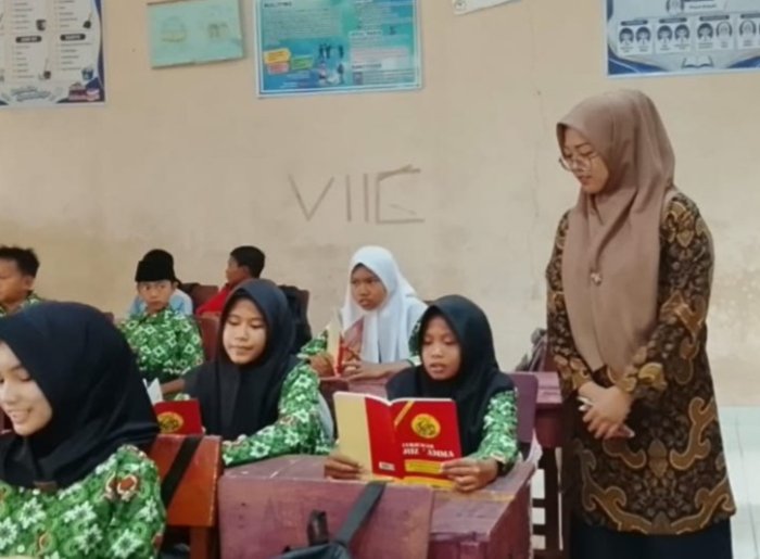 Mengapa Setiap Pagi Siswa MTsN 7 Bungo Tidak Langsung Belajar? Ini yang Mereka Lakukan Mengapa Setiap Pagi Siswa MTsN 7 Bungo Tidak Langsung Belajar? Ini yang Mereka Lakukan