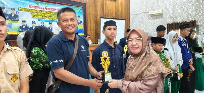 Kepala MTsN 7 Bungo Hadiri Penutupan KOMPAS Madrasah 2026, Siswa Raih Empat Prestasi