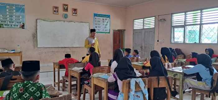 Siswa Kelas VII C MTsN 7 Bungo Merenungkan Kebesaran Allah SWT Melalui Kajian Surah Asy-Syams