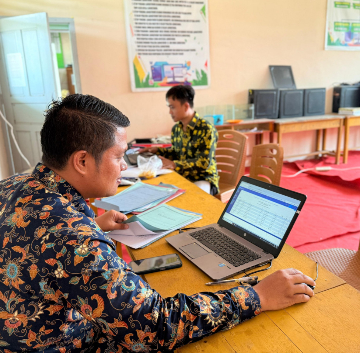 Panitia PPDB MTsN 7 Bungo Mulai Lakukan Verifikasi Berkas Calon Peserta Didik Baru