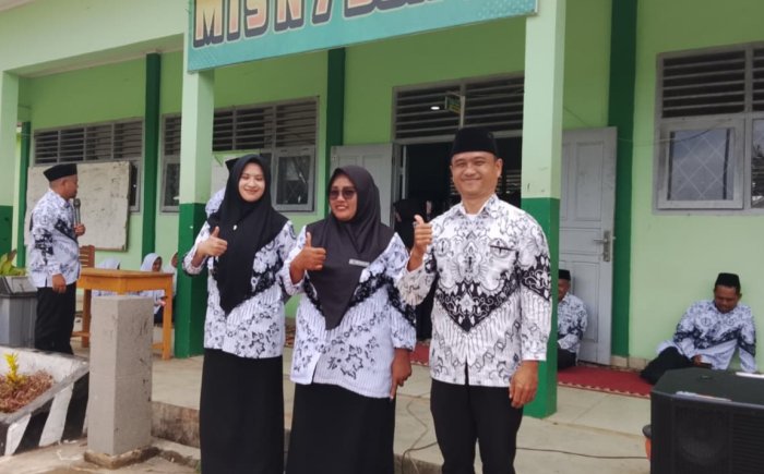 Meriah! Guru MTsN 7 Bungo Unjuk Talenta di Pensi HGN, Tiga Juara Diumumkan