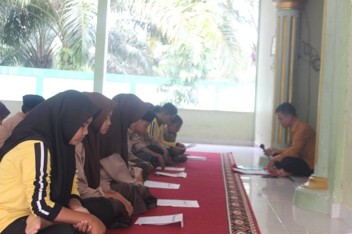 Pembelajaran Tatap Muka Kembali Normal, Ekstrakurikuler Tilawah Al-Quran MTsN 7 Bungo Kembali Aktif Pembelajaran Tatap Muka Kembali Normal, Ekstrakurikuler Tilawah Al-Quran MTsN 7 Bungo Kembali Aktif