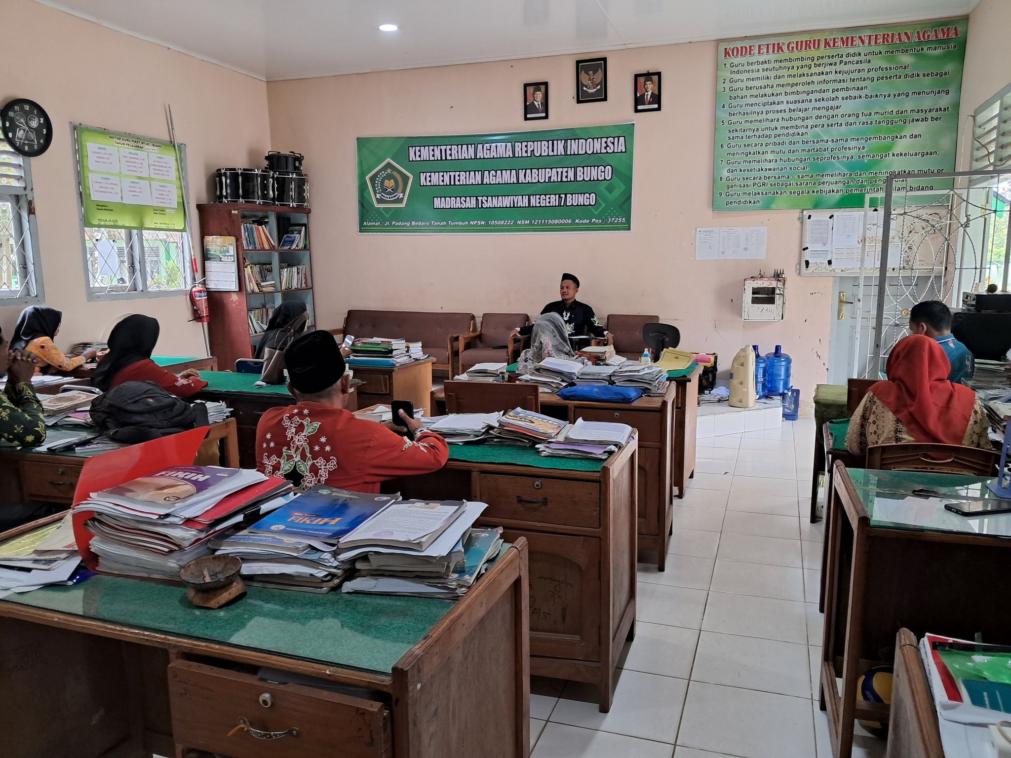 Kepala MTsN 7 Bungo Pimpin Rapat Persiapan HUT ke-80 RI