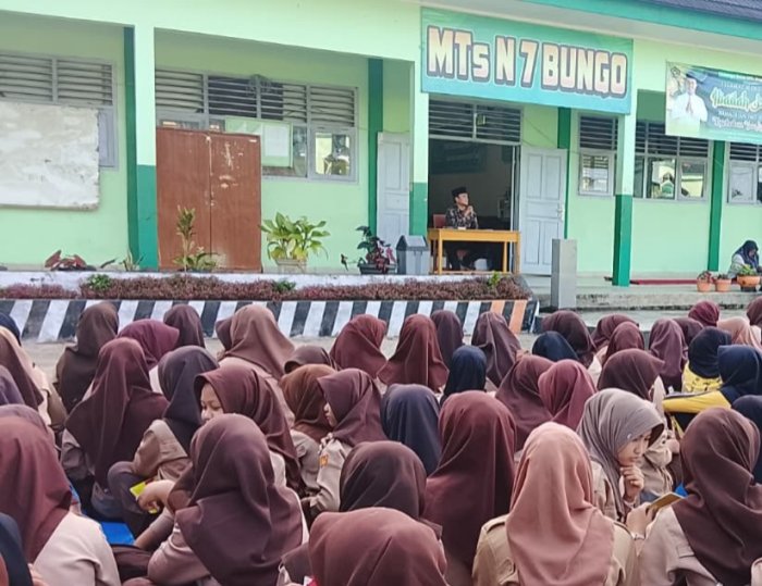 Semarak Ramadhan 1447 H, MTsNegeri 7 Bungo Gelar Tadarus Al-Quran Tartil untuk Tingkatkan Kualitas Bacaan