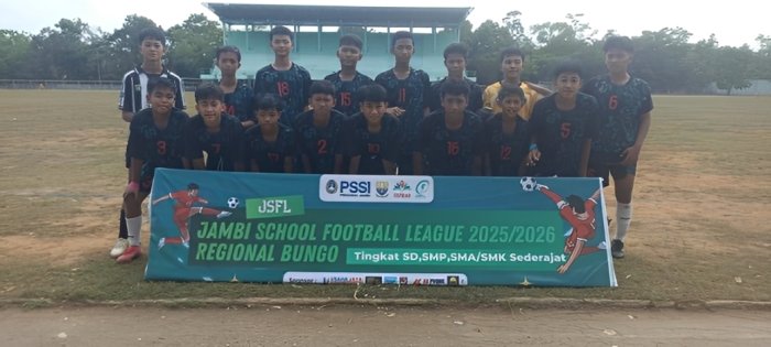Siswa MTsN 7 Bungo Ambil Bagian dalam Jambi School Football League 2025/2026 Regional Bungo