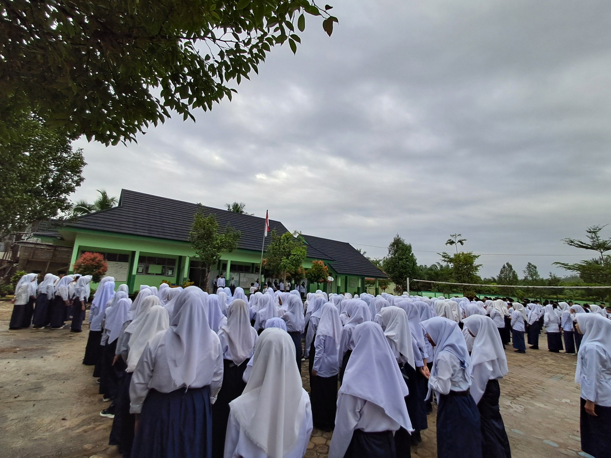 Tingkat Kedesiplinan dan Persiapan  Diri Menghadapi UM : Amanat Pembina Upacara MTs Negeri 7 Bungo