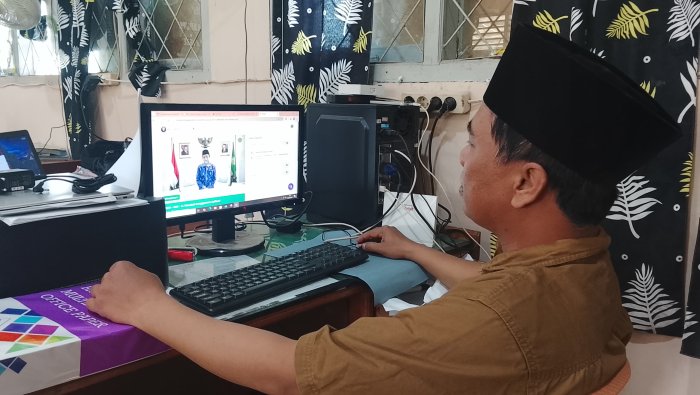 Tingkatkan Kompetensi Digital ASN, Wakil Kepala MTsN 7 Bungo Ikuti Pelatihan Teknis E-Kinerja