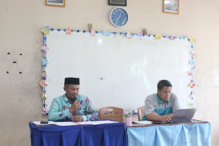 Kepala MTsN 7 Bungo Perkuat Komitmen Pembinaan melalui Pertemuan Orang Tua Murid Lulus Bersyarat Kepala MTsN 7 Bungo Perkuat Komitmen Pembinaan melalui Pertemuan Orang Tua Murid Lulus Bersyarat