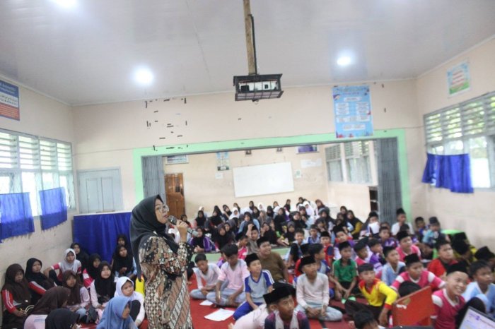 Literasi Digital dan Bijak Bermedia Sosial Bekali Peserta MATAMUDA MTsN 7 Bungo Menjadi Generasi Cakap di Era Digital Literasi Digital dan Bijak Bermedia Sosial Bekali Peserta MATAMUDA MTsN 7 Bungo Menjadi Generasi Cakap di Era Digital