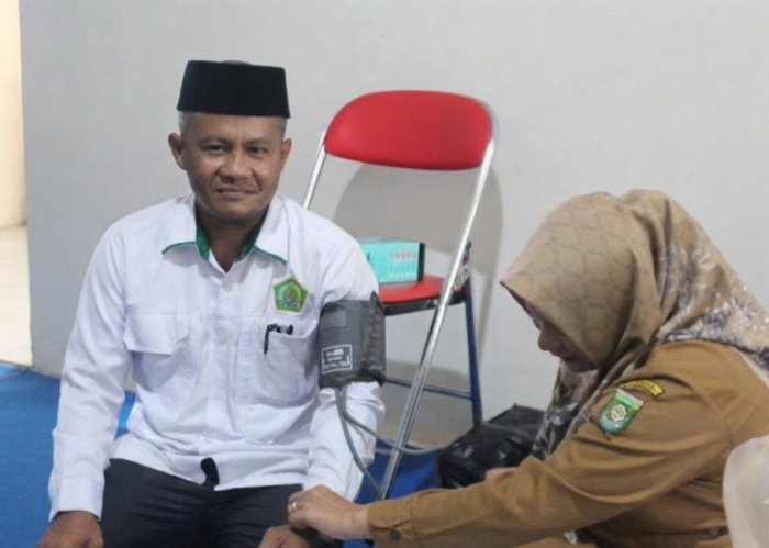 MTsN 7 Bungo Gelar Cek Kesehatan Gratis bagi GTK, Perkuat Budaya Hidup Sehat di Madrasah MTsN 7 Bungo Gelar Cek Kesehatan Gratis bagi GTK, Perkuat Budaya Hidup Sehat di Madrasah