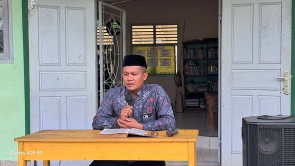 Tadarus Al-Quran di MTsN 7 Bungo Berlangsung Khidmat, Tekankan Kualitas Bacaan dan Tajwid