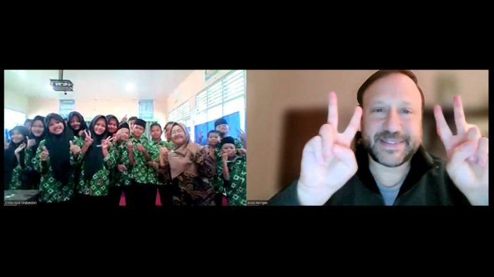 Luar Biasa! Siswa MTsN 7 Bungo Berlatih Speaking dengan Native Speaker Asal Amerika Serikat