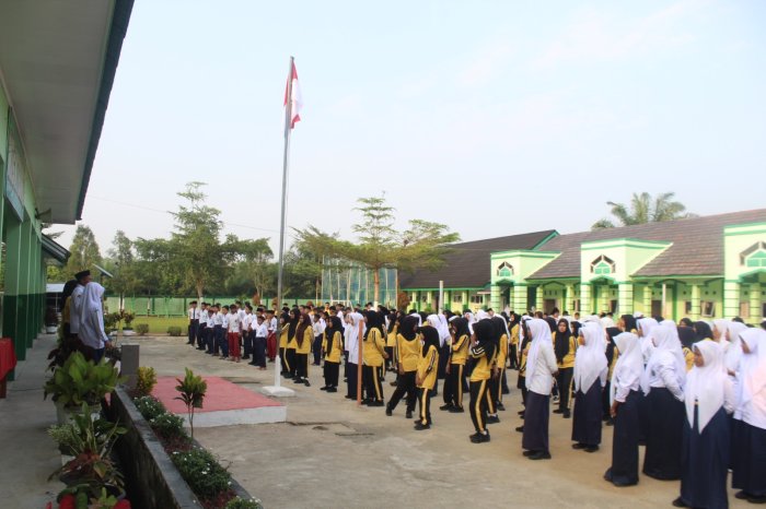 OSIM MTsN 7 Bungo Sosialisasikan Program Unggulan, Kepala Madrasah Beri Penguatan Tingkatkan Partisipasi Murid OSIM MTsN 7 Bungo Sosialisasikan Program Unggulan, Kepala Madrasah Beri Penguatan Tingkatkan Partisipasi Murid