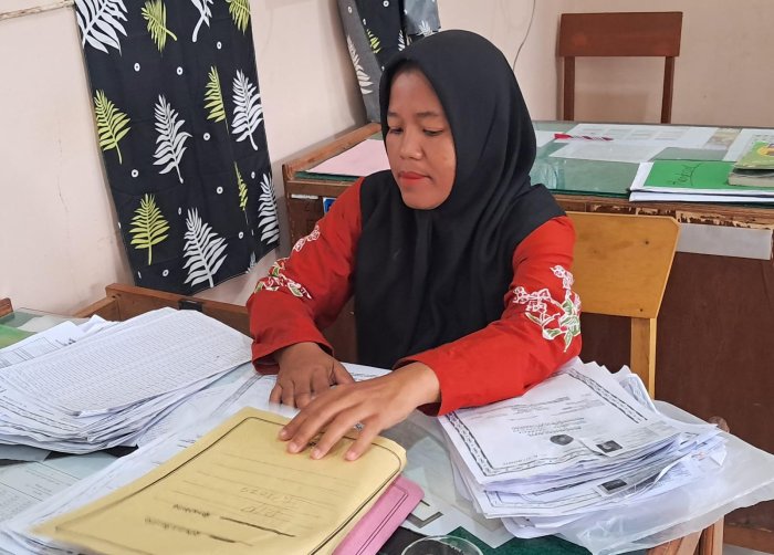 Dari Pramubakti ke PPPK: Kisah Inspiratif Ibu Ani Hefni Yanti, Sosok Tangguh di MTsN 7 Bungo