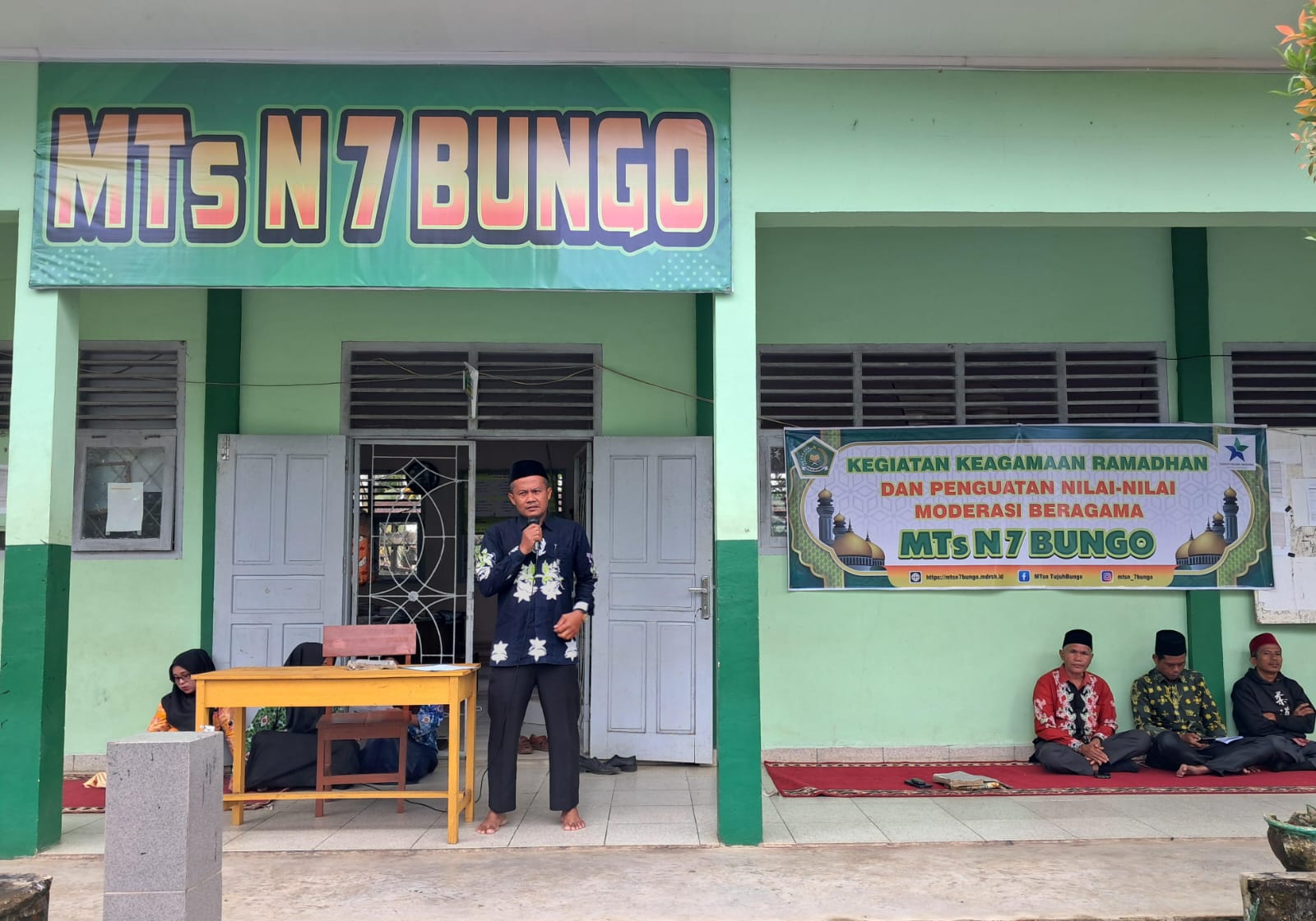 MTsN 7 Bungo Tutup Kegiatan Belajar Mengajar dengan Khatam Al-Qurâ€™an