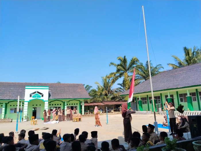 Pergelaran Penampilan Minat dan Bakat Siswa MTsN 7 Bungo Berlangsung Meriah