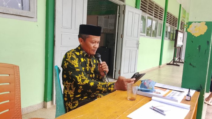 Doa dan Tujuh Renungan Iringi Program MBG di MTsN 7 Bungo, Kepala Madrasah Tanamkan Nilai Syukur dan Karakter Siswa
