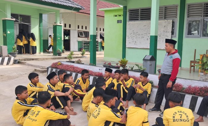 Beberapa Siswa Terjaring Tidak Serius Saat Senam Kebugaran, OSIM dan Guru Beri Pembinaan