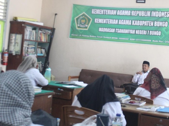 PJJ Dievaluasi, OMI Jadi Bahan Perbaikan, KOMPAS Mulai Dimatangkan PJJ Dievaluasi, OMI Jadi Bahan Perbaikan, KOMPAS Mulai Dimatangkan