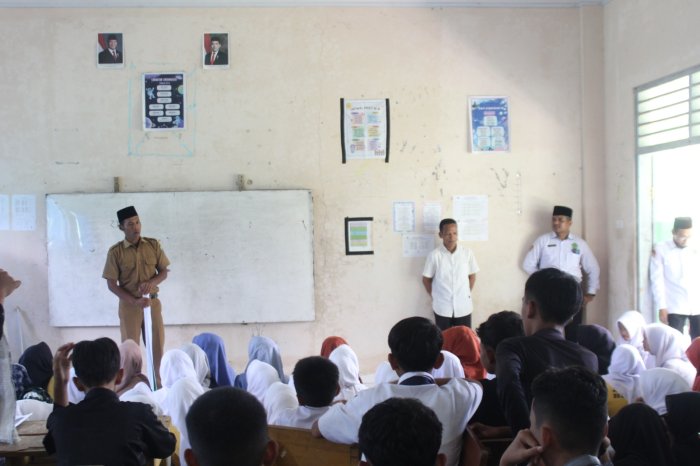SMK Negeri 5 Bungo Sosialisasikan SPMB 2026/2027 di MTsN 7 Bungo, Kenalkan Peluang Pendidikan Vokasi SMK Negeri 5 Bungo Sosialisasikan SPMB 2026/2027 di MTsN 7 Bungo, Kenalkan Peluang Pendidikan Vokasi