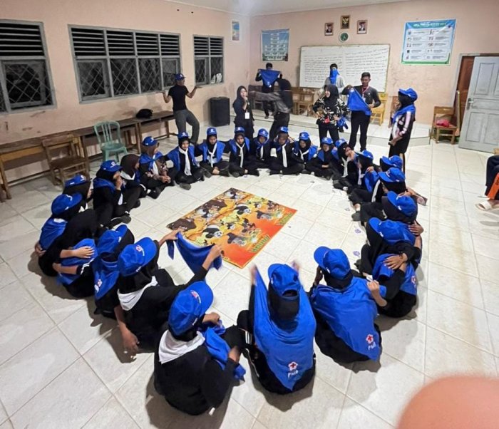 Malam Penguatan Kepalangmerahan Warnai Perkemahan PMR MTsN 7 Bungo