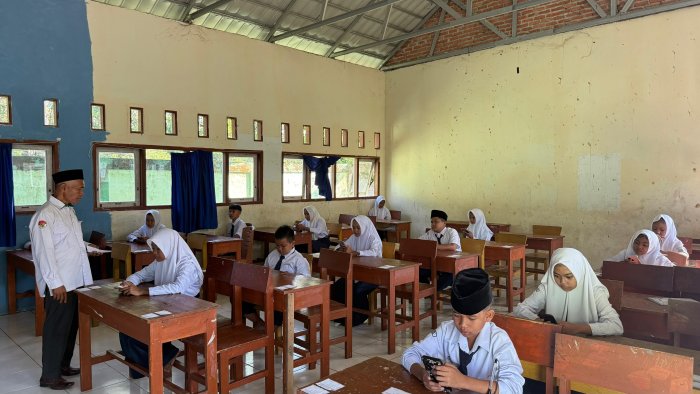 Hari Pertama Pelaksanaan ASAS Ganjil di MTsN 7 Bungo Berjalan Tertib dan Lancar