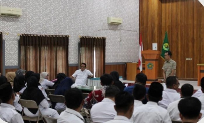 MTsN 7 Bungo Siap Sukseskan TKA 2025, Kepala Madrasah Ikuti Sosialisasi dan Pendataan Infrastruktur