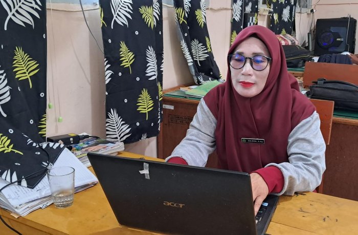 Guru MTsN 7 Bungo Manfaatkan Waktu Luang untuk Tingkatkan Kompetensi Melalui Pelatihan MOOC Pintar Kemenag