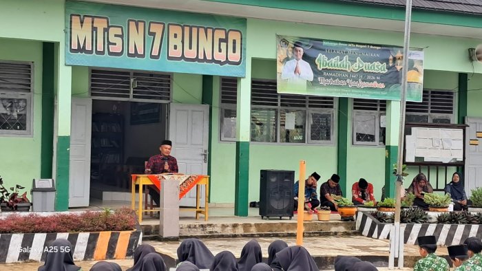 Semarak Ramadhan 1447 H, MTsNegeri 7 Bungo Gelar Tadarus Al-Quran Penuh Kekhidmatan